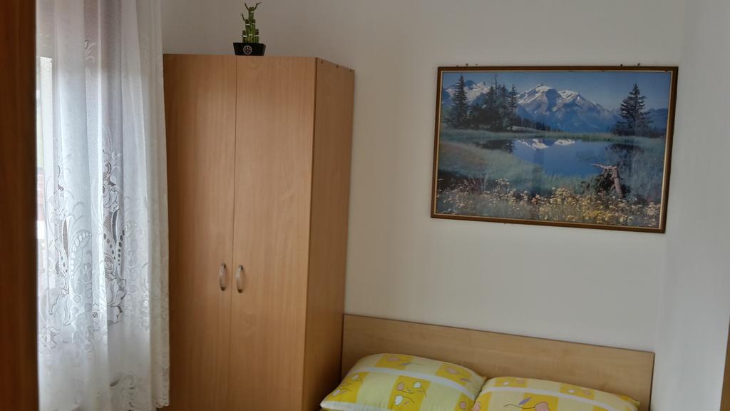 House Petkovic Hotel โคเรนนิซา ภายนอก รูปภาพ