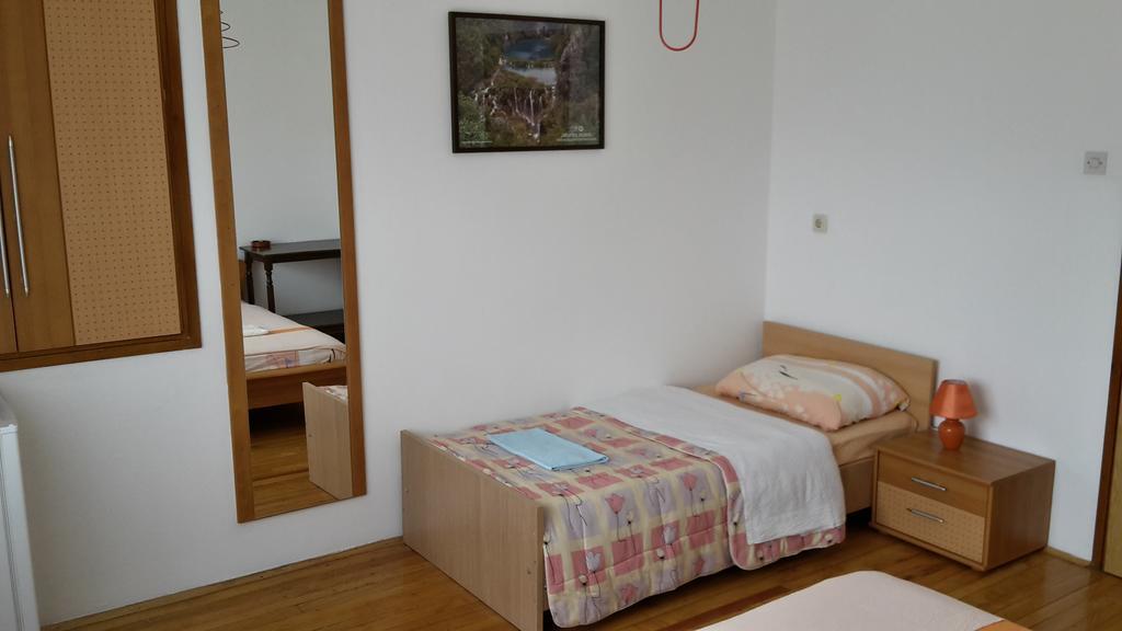 House Petkovic Hotel โคเรนนิซา ภายนอก รูปภาพ